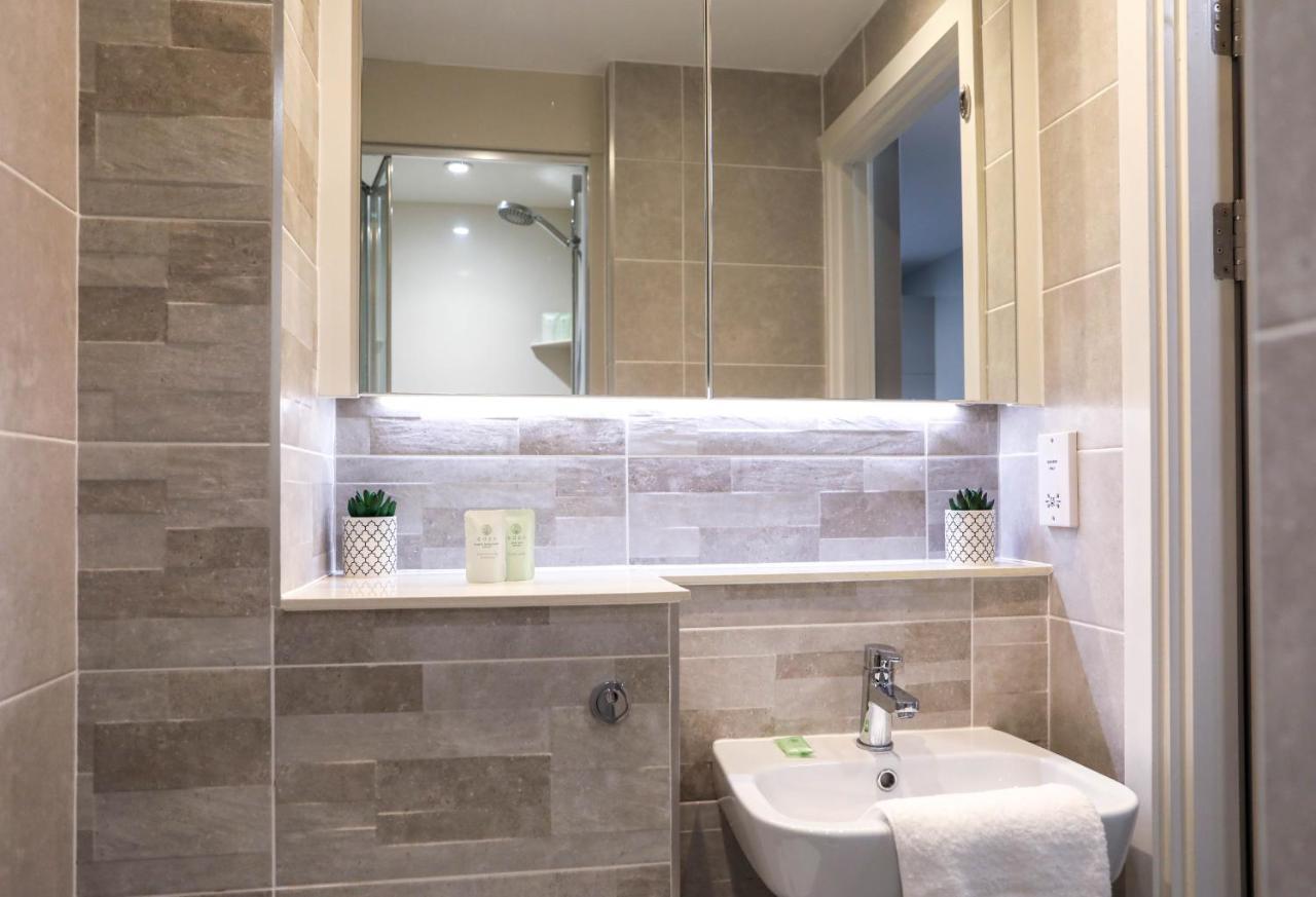Altido Affordable York Hotel Bagian luar foto